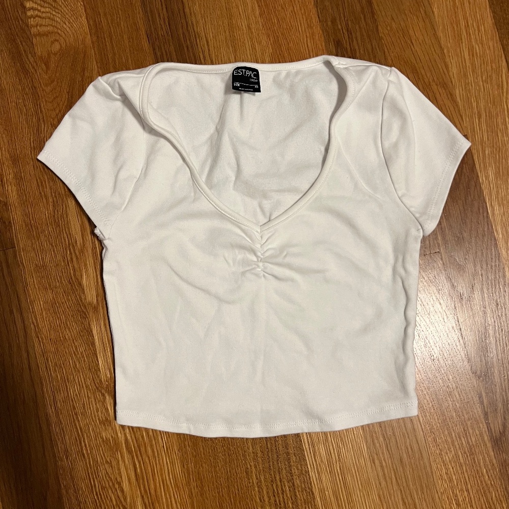 White scoop neck crop top